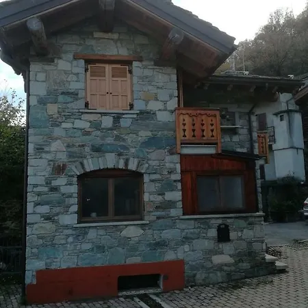 Casa Vacanza Nyaraló Fenis
